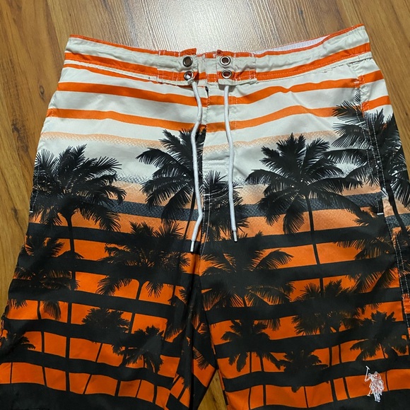 U.S. Polo Assn. Men’s Striped Island Palm 🏝 Swim Trunk Shorts Size Small - Picture 3 of 12